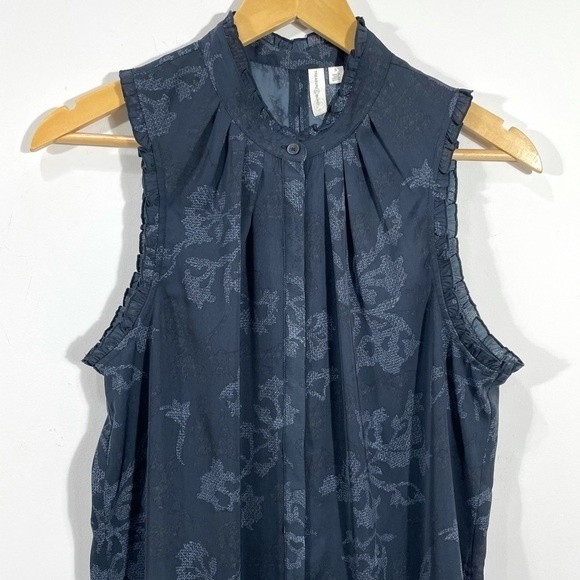 Treasure & Bond Blue Ruffle Neck Sleeveless Button Down Floral Print - Picture 7 of 10